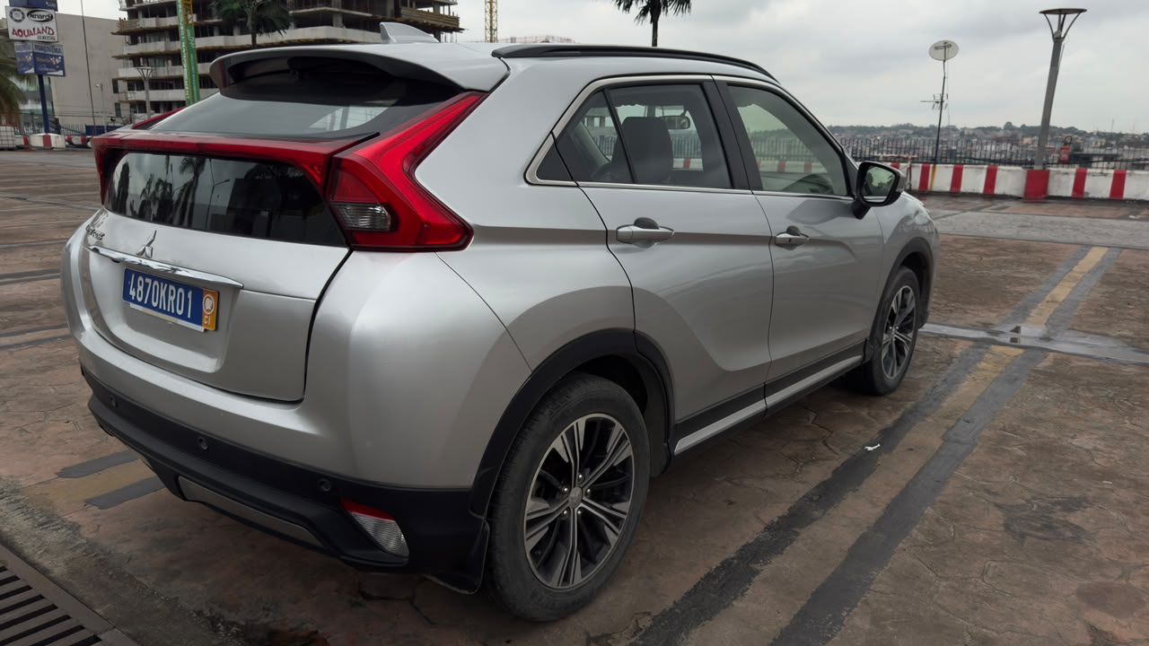 mitsubishi eclipse cross 2021 — photo 2