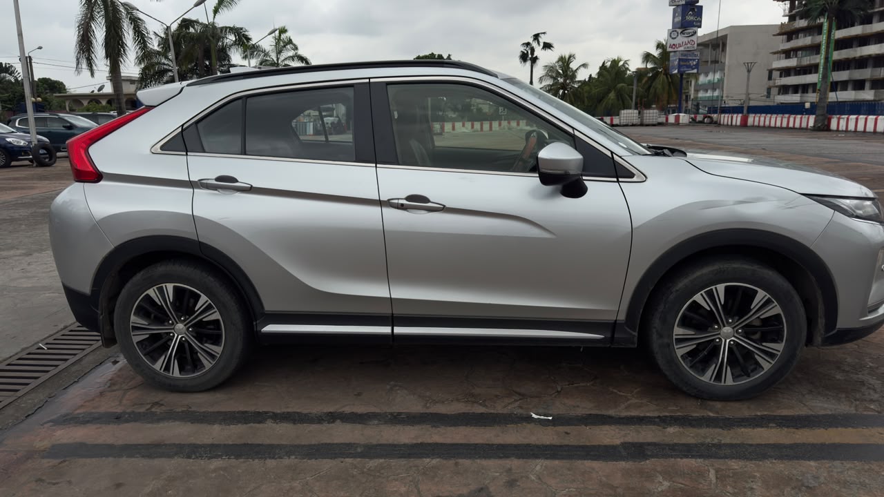 mitsubishi eclipse cross 2021 — photo 5